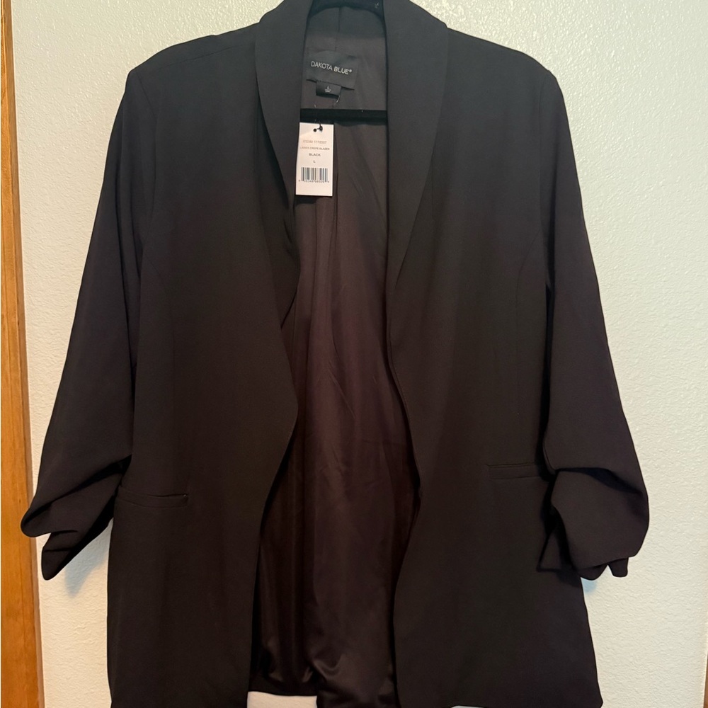 Chic Black Blazer